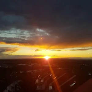  Privatunterkunft Dachgeschoss In Einem Reihenhaus